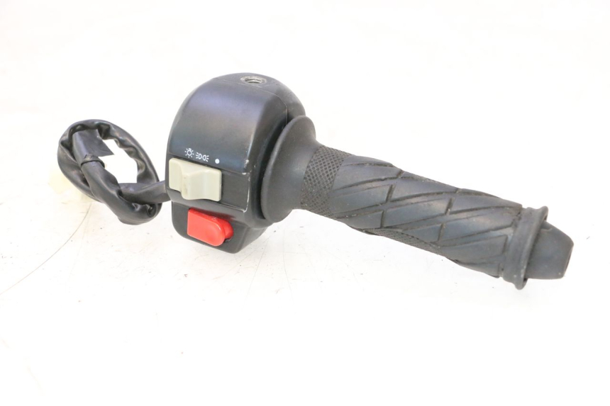 photo de RIGHT HANDLEBAR SWITCH KEEWAY RY6 2T 50 (2011 - 2019) - Main view