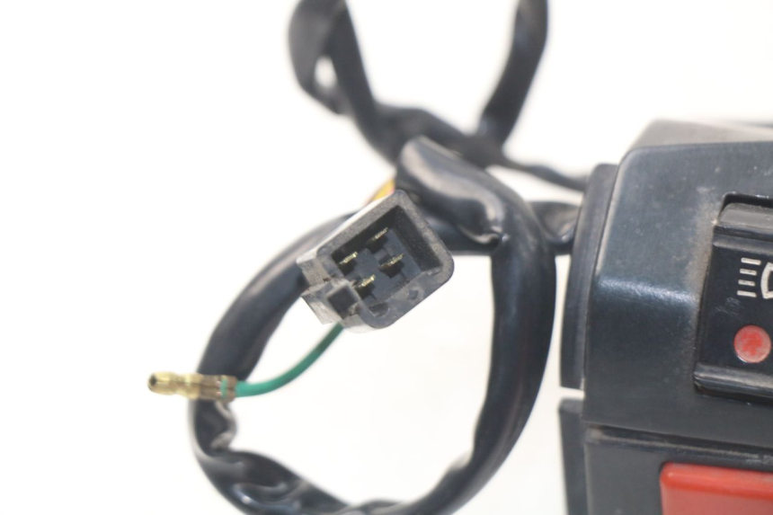 photo de RIGHT SWITCH PEUGEOT SC 50 (1988 - 1992) - Zoom on usage condition