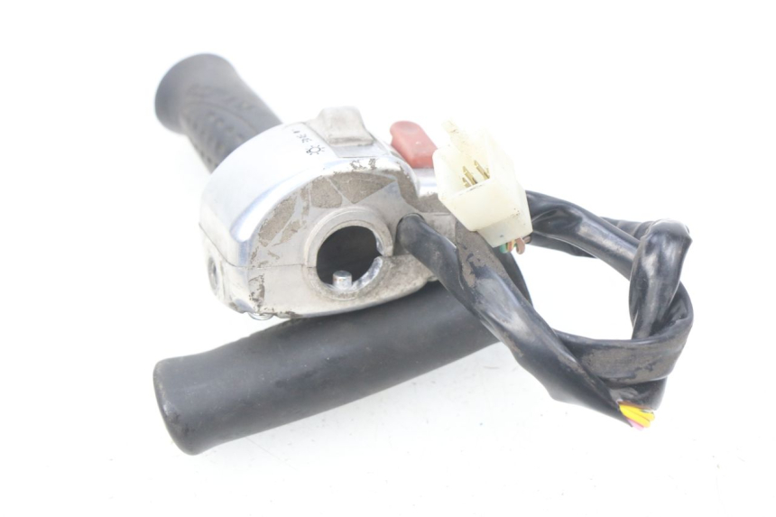 photo de RIGHT SWITCH KYMCO SENTO 50 (2008 - 2013) - Alternative perspective