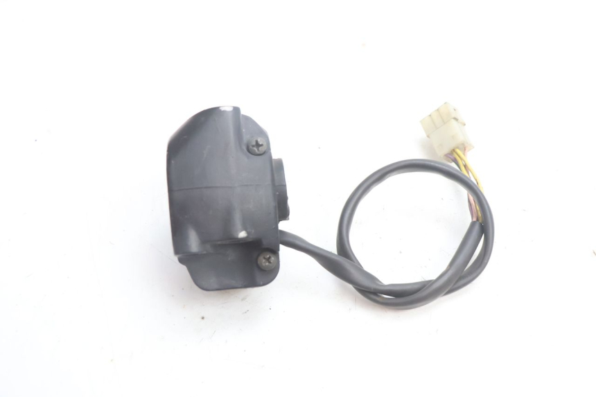 photo de RIGHT SWITCH PEUGEOT SPEEDFIGHT 2 AC 50 (2000 - 2009) - Alternative perspective