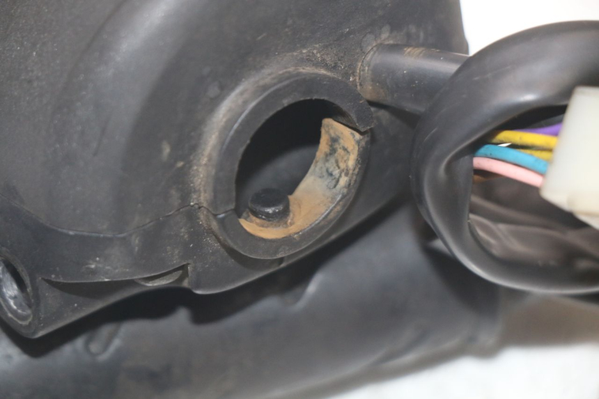 photo de RIGHT HANDLEBAR SWITCH PEUGEOT SPEEDFIGHT 100 (1997 - 2007) - Checked used part