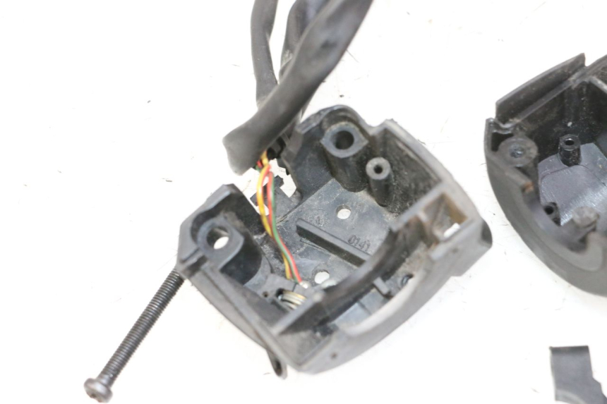 photo de RIGHT SWITCH APRILIA SR R 2T LC 50 (2018 - 2021) - Markings and original references