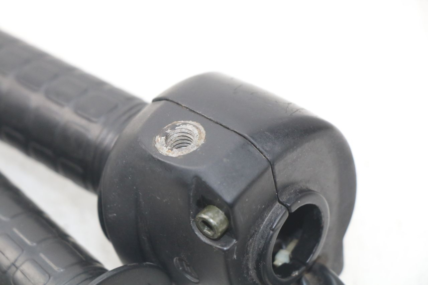 photo de RIGHT SWITCH FYM STRADA 50 (2007 - 2014) - Alternative perspective