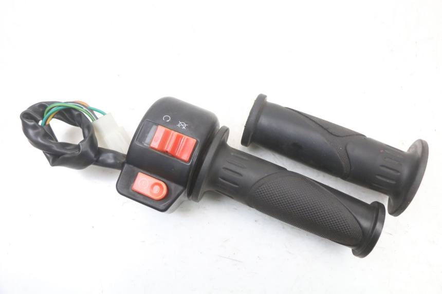 photo de  VASTRO STREET X 4T 50 (2016 - 2021) - Main view