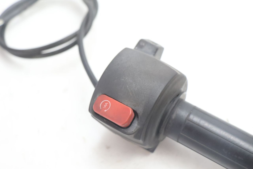 photo de RIGHT HANDLEBAR SWITCH MBK STUNT NAKED 50 (2004 - 2018) - Component detail