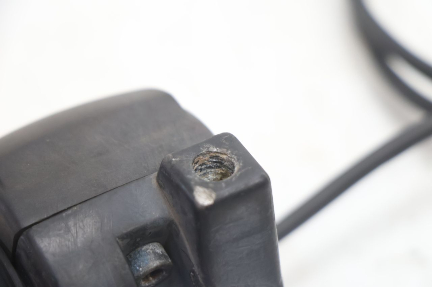 photo de RIGHT HANDLEBAR SWITCH MBK STUNT NAKED 50 (2004 - 2018) - Product overview