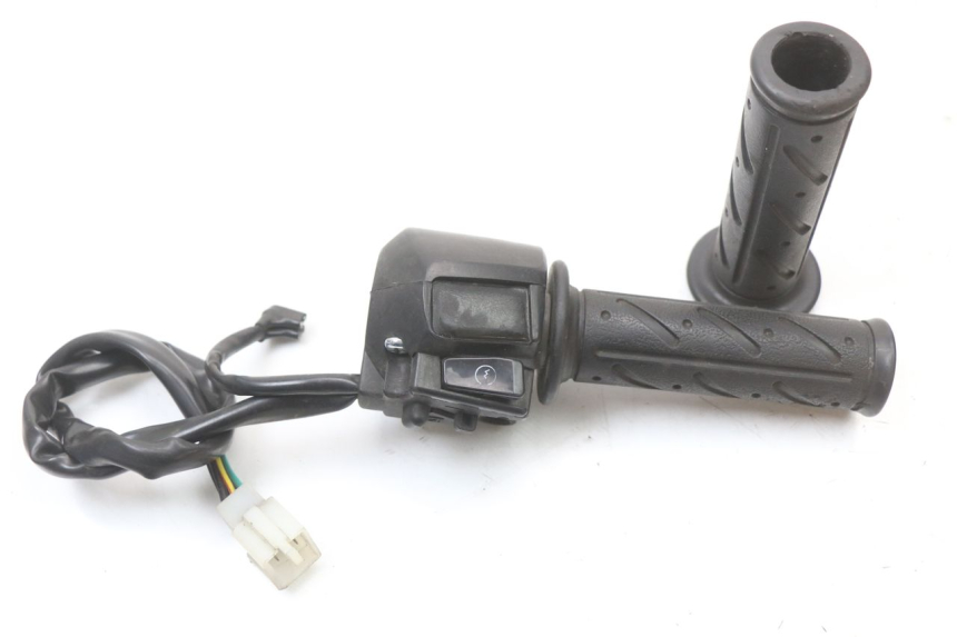 photo de RIGHT SWITCH KYMCO SUPER 8 4T 50 (2021 - 2024) - Component detail