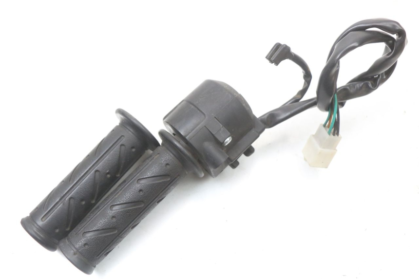 photo de RIGHT SWITCH KYMCO SUPER 8 4T 50 (2021 - 2024) - Product overview