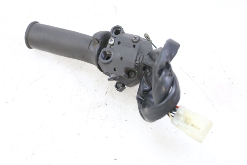 photo de RIGHT SWITCH SUZUKI BURGMAN 125 (2015 - 2017) - Technical close-up