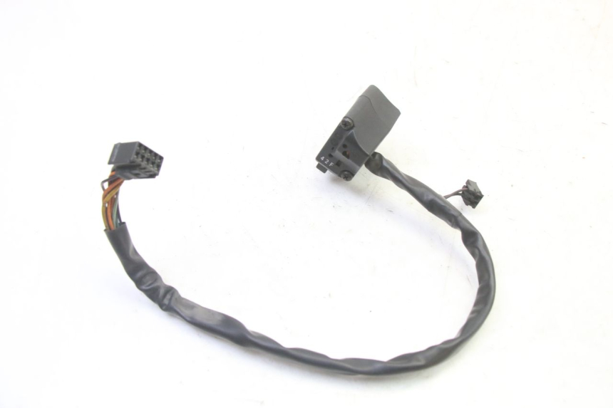 photo de RIGHT SWITCH SUZUKI SV S 650 (2003 - 2009) - Technical close-up