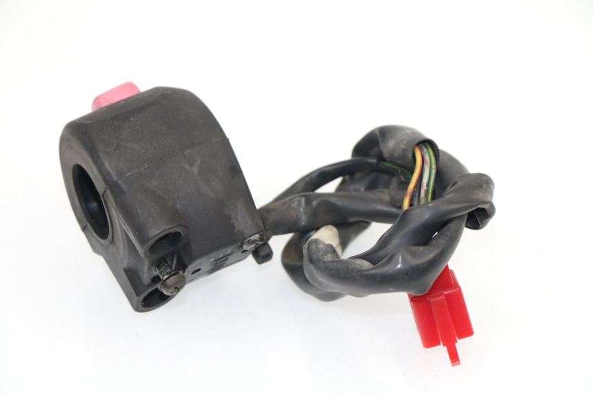 photo de RIGHT SWITCH SYM GTS 250 (2005 - 2008) - Zoom on usage condition