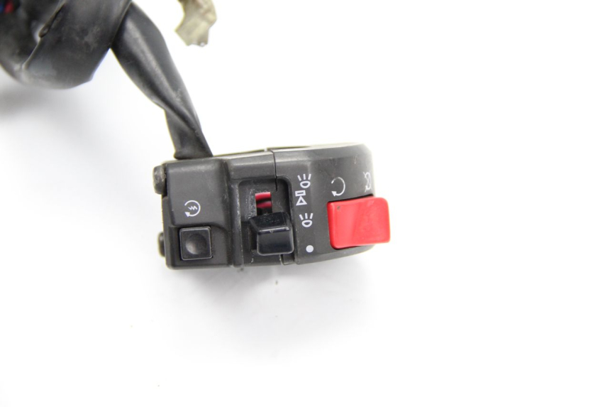 photo de RIGHT HANDLEBAR SWITCH YAMAHA TDM ABS 900 (2002 - 2014) - Component detail