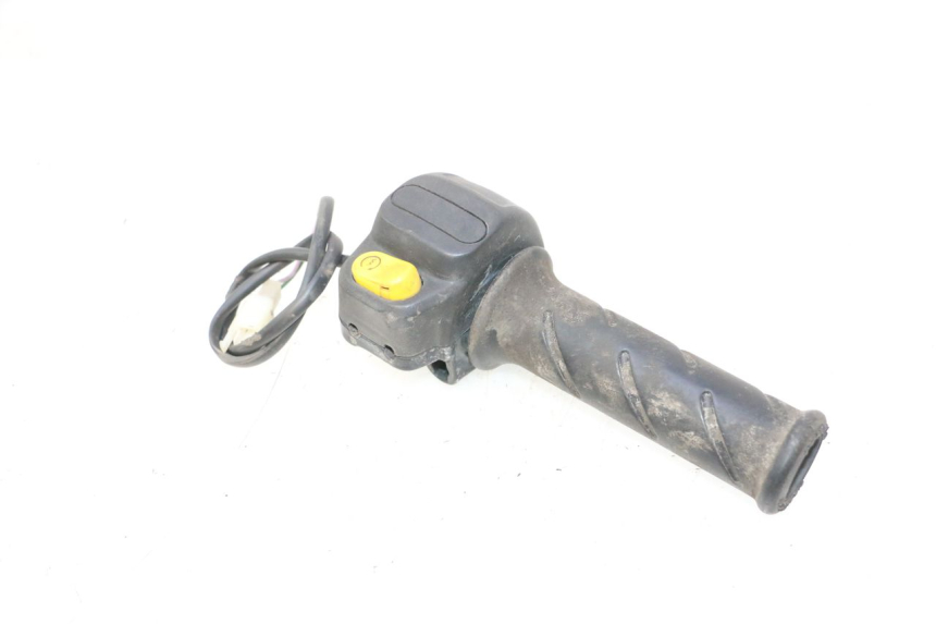 photo de RIGHT HANDLEBAR SWITCH PEUGEOT TKR TREKKER FURIOUS 50 (2005 - 2014) - Main view