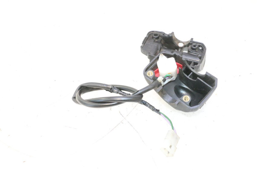photo de RIGHT SWITCH PEUGEOT TREKKER TKR 50 (2005 - 2014) - Zoom on usage condition