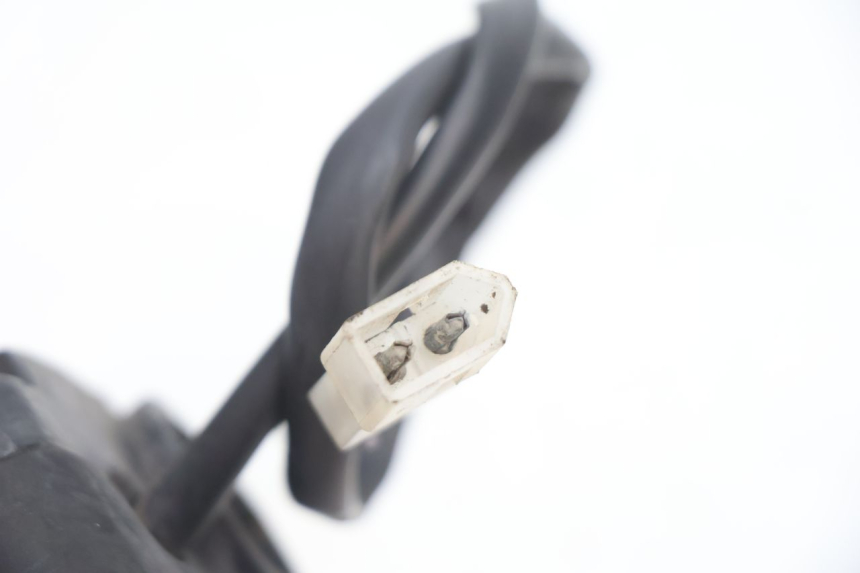 photo de RIGHT HANDLEBAR SWITCH PEUGEOT TREKKER 50 (1995 - 2004) - Surface and material condition