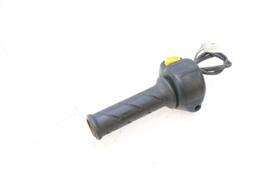 photo de RIGHT HANDLEBAR SWITCH PEUGEOT TREKKER 50 (1995 - 2004) - Product overview