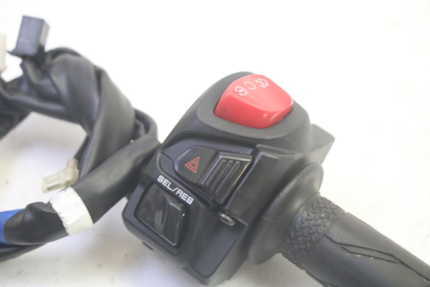 photo de RIGHT SWITCH YAMAHA TRICITY 300 (2020 - 2024) - Component detail