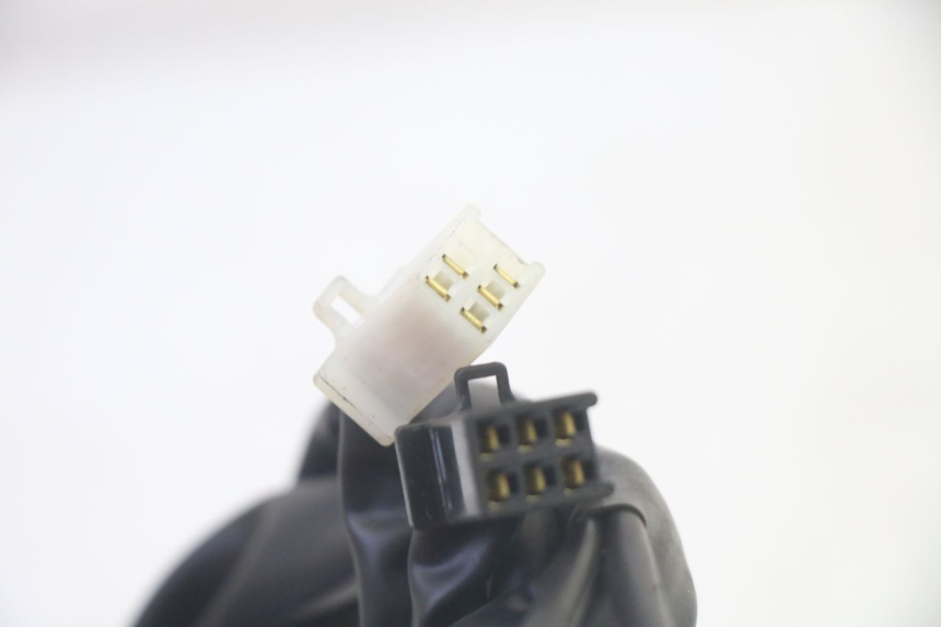 photo de RIGHT SWITCH YAMAHA TRICITY 300 (2020 - 2024) - Checked used part