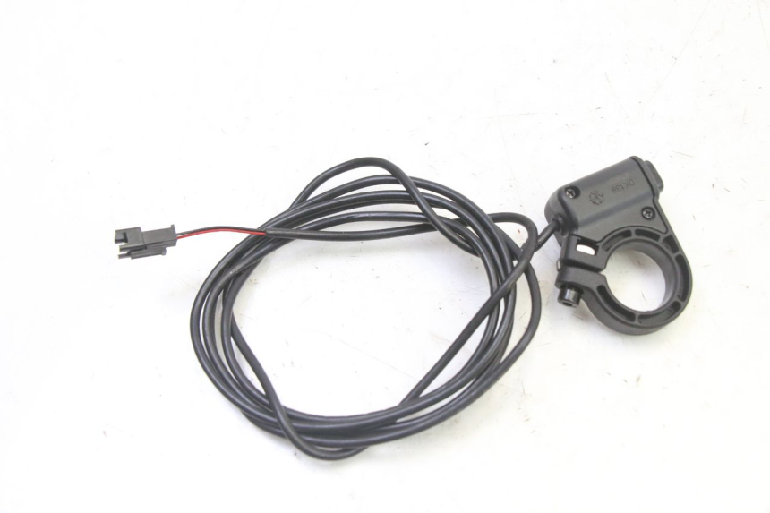 photo de RIGHT SWITCH DUALTRON VICTOR LIMITED 1 - Technical close-up