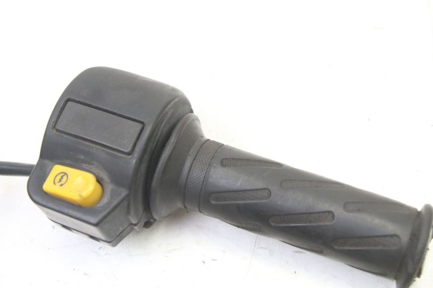 photo de RIGHT HANDLEBAR SWITCH PEUGEOT VIVACITY NEW 2T 50 (2008 - 2017) - Component detail