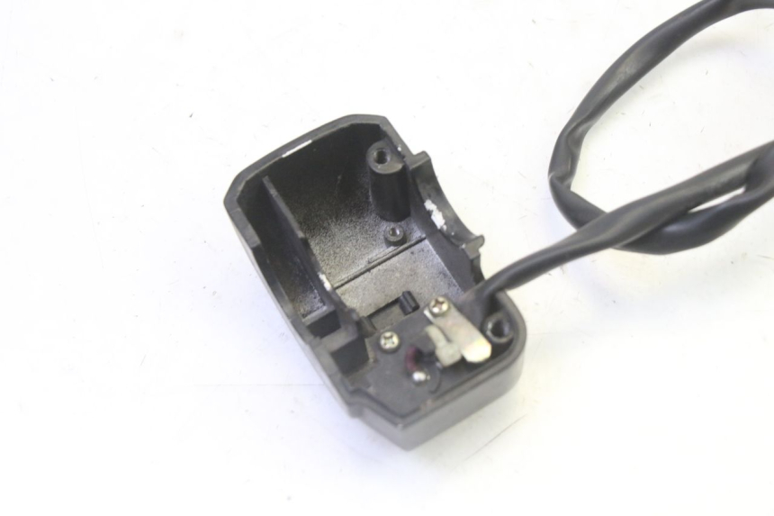 photo de RIGHT HANDLEBAR SWITCH PEUGEOT VIVACITY NEW 4T 50 (2008 - 2017) - Technical close-up