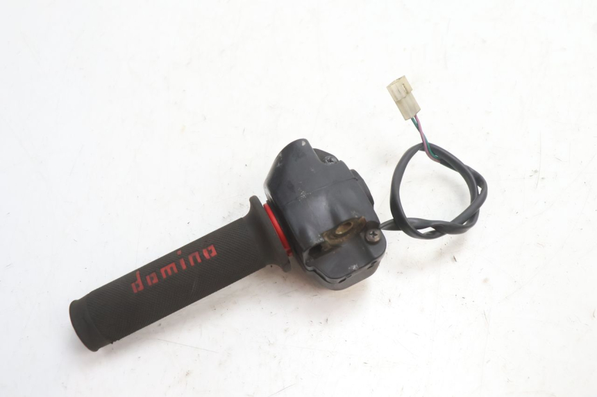 photo de RIGHT SWITCH PEUGEOT VIVACITY 50 (1998 - 2003) - Technical close-up
