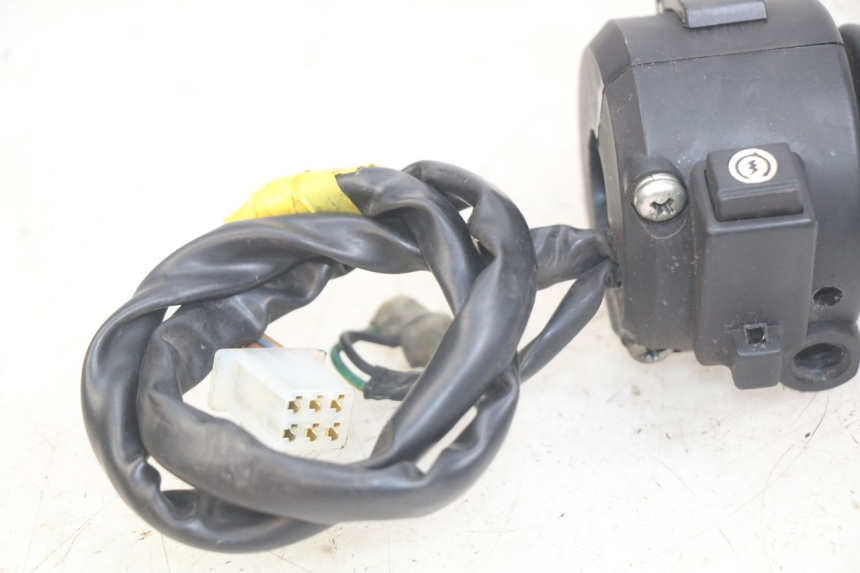 photo de RIGHT HANDLEBAR SWITCH DAELIM VJ ROADWIN FI 125 (2008 - 2017) - Product overview