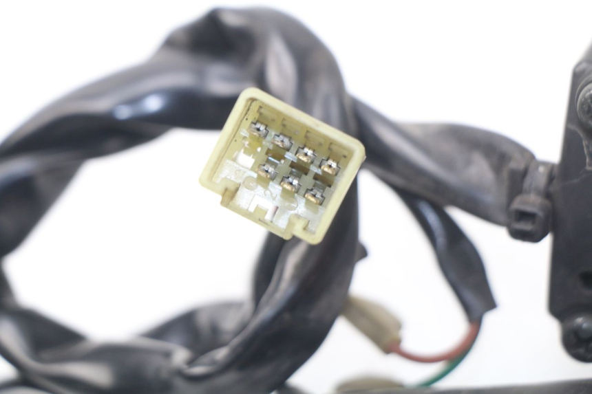 photo de RIGHT HANDLEBAR SWITCH YAMAHA X-MAX XMAX 125 (2010 - 2013) - Zoom on usage condition