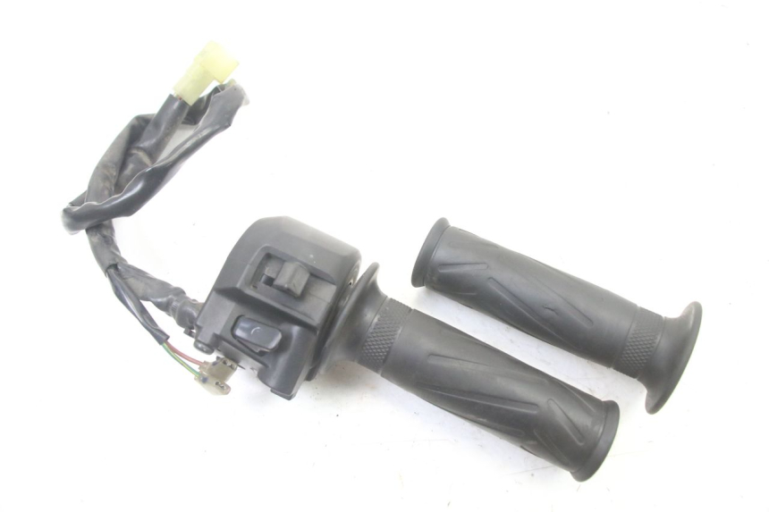 photo de RIGHT HANDLEBAR SWITCH YAMAHA X-MAX XMAX 125 (2010 - 2013) - Main view