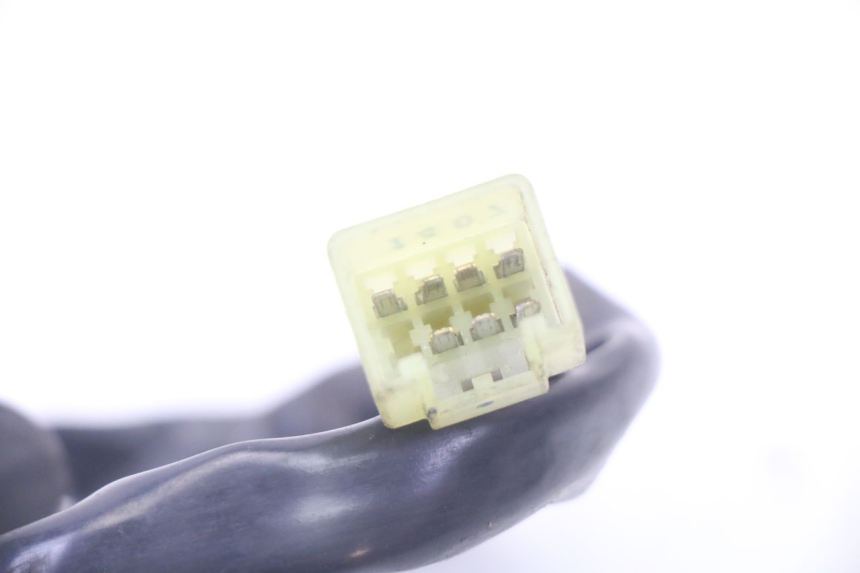 photo de RIGHT HANDLEBAR SWITCH YAMAHA X-MAX XMAX 125 (2010 - 2013) - Fixing points details