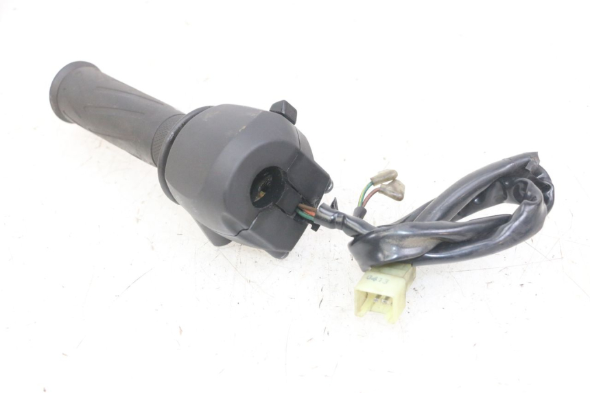 photo de RIGHT HANDLEBAR SWITCH YAMAHA X-MAX XMAX 125 (2010 - 2013) - Surface and material condition