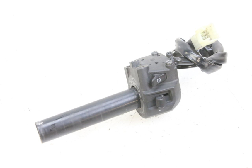 photo de RIGHT HANDLEBAR SWITCH YAMAHA X-MAX XMAX 125 (2010 - 2013) - Technical close-up