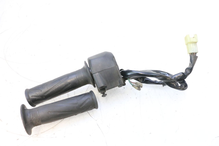 photo de RIGHT HANDLEBAR SWITCH YAMAHA X-MAX XMAX 125 (2010 - 2013) - Product overview