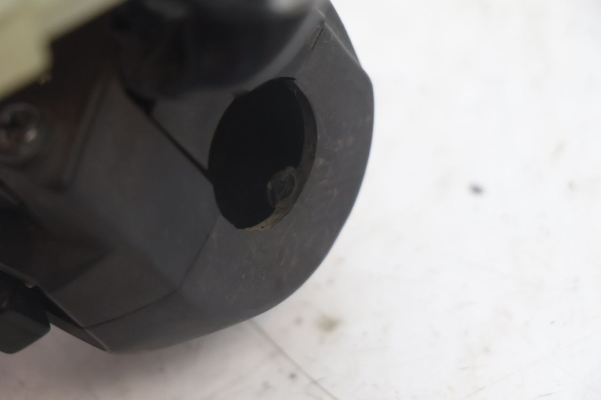 photo de RIGHT HANDLEBAR SWITCH YAMAHA X-MAX XMAX 125 (2010 - 2013) - Product overview