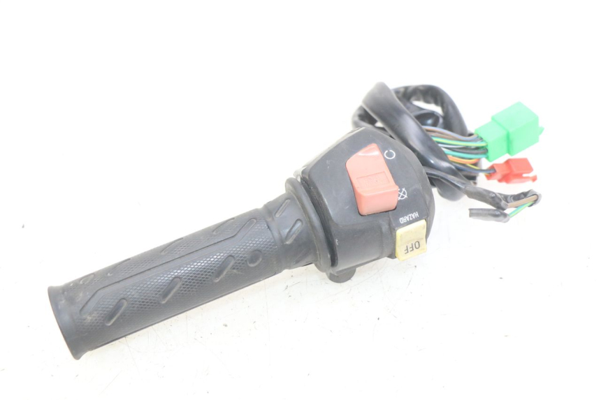 photo de RIGHT HANDLEBAR SWITCH KYMCO X-TOWN XTOWN 125 (2016 - 2021) - Product overview