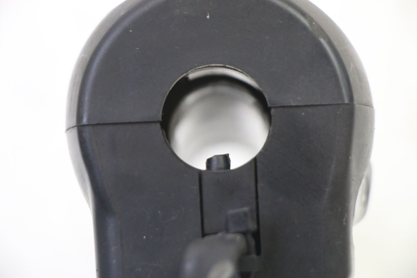 photo de RIGHT SWITCH YAMAHA XJ6 ABS 600 (2008 - 2016) - Component detail