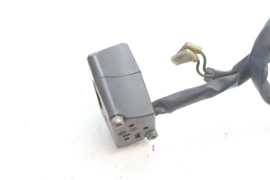 photo de RIGHT SWITCH YAMAHA XJR 1300 (1998 - 2002) - Technical close-up