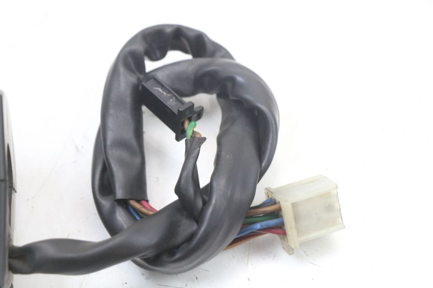 photo de RIGHT SWITCH YAMAHA XJS DIVERSION 600 (1997 - 1999) - Fixing points details