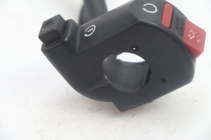 photo de RIGHT SWITCH HONDA XLV VARADERO 125 (2007 - 2012) - Technical close-up