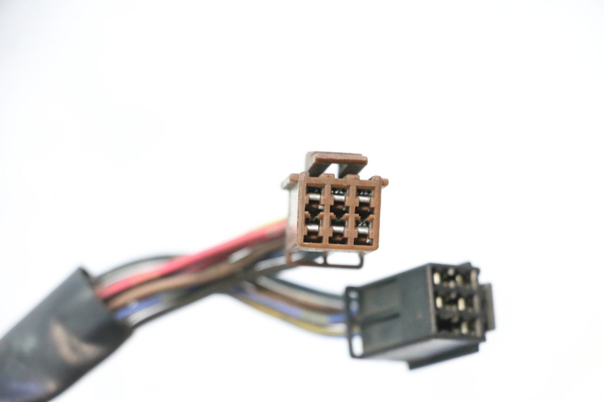 photo de RIGHT SWITCH YAMAHA XP T-MAX ABS 500 (2005 - 2005) - Fixing points details
