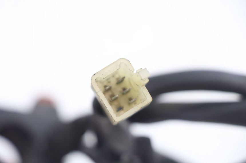 photo de RIGHT SWITCH HONDA XRV AFRICA TWIN 750 (1990 - 1992) - Surface and material condition