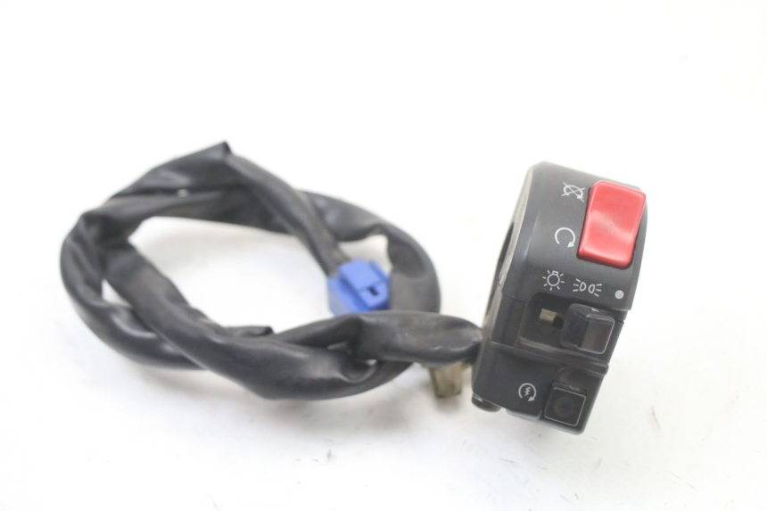 photo de RIGHT HANDLEBAR SWITCH YAMAHA FZS FAZER 600 (2001 - 2003) - Main view