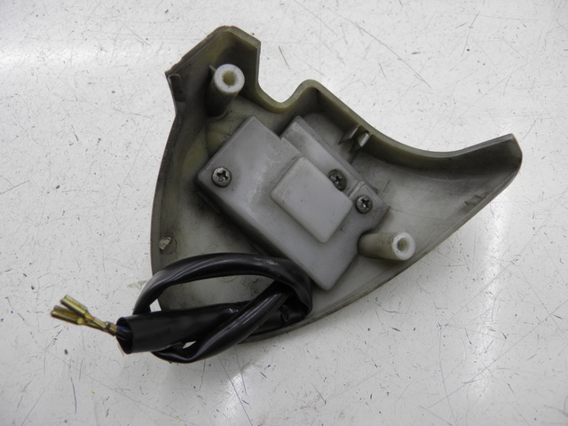 photo de RIGHT SWITCH YAMAHA YN NEO'S 50 (1997 - 2004) - Component detail