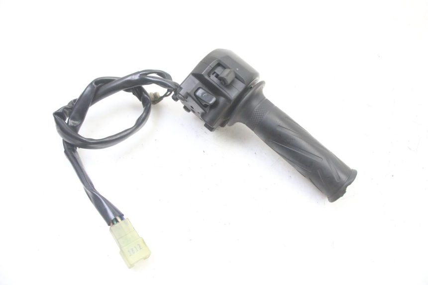 photo de RIGHT SWITCH YAMAHA YP X-MAX XMAX 400 (2014 - 2017) - Main view