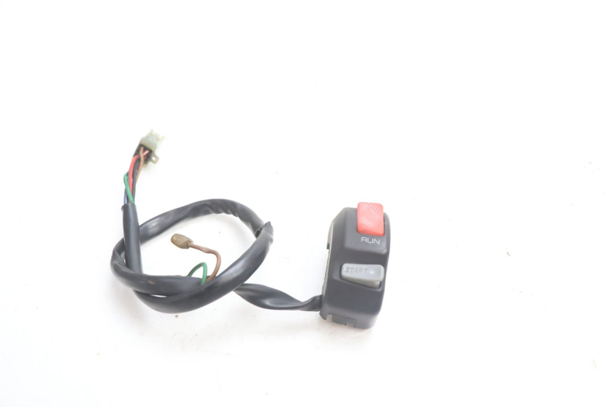 photo de RIGHT SWITCH YAMAHA YZF R GENESIS 750 (1993 - 1998) - Zoom on usage condition