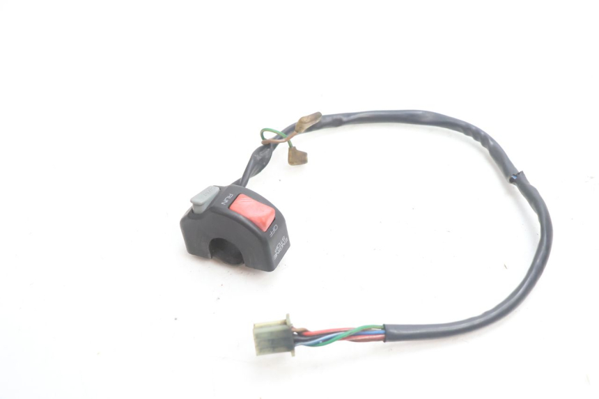 photo de RIGHT SWITCH YAMAHA YZF R GENESIS 750 (1993 - 1998) - Alternative perspective