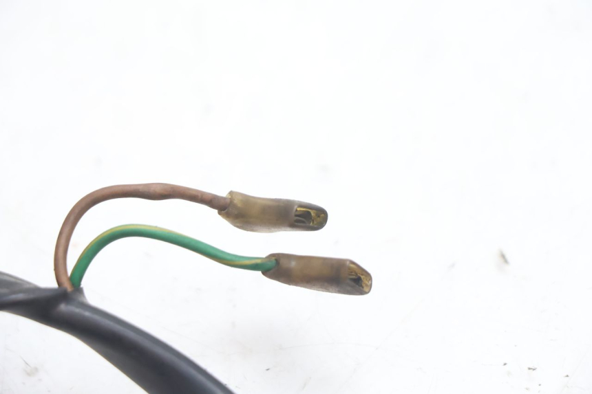 photo de RIGHT SWITCH YAMAHA YZF R GENESIS 750 (1993 - 1998) - Fixing points details
