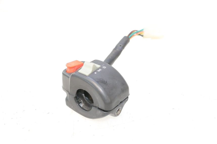 photo de RIGHT HANDLEBAR SWITCH UNIVERSAL BIKE ZN50QT-11B 50 (2018 - 2021) - Surface and material condition