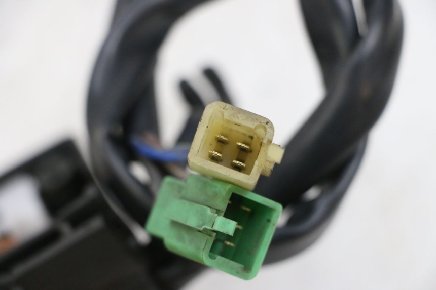 photo de RIGHT SWITCH KAWASAKI ZR 7 750 (1999 - 2004) - Component detail