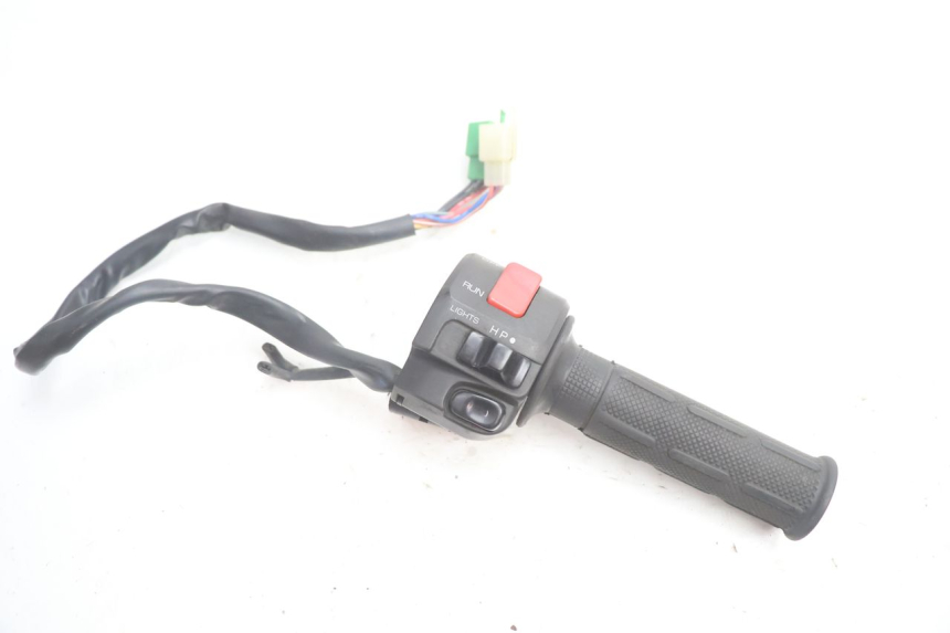 photo de RIGHT SWITCH KAWASAKI ZX-6R ZX6R 600 (1995 - 1997) - Main view